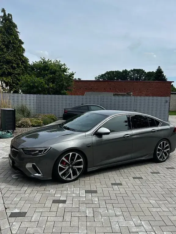 Gebraucht Opel Insignia 209 PS (153 kW) 2019 Grau Limousine