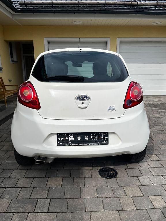 Gebraucht Ford Ka 69 PS (50 kW) 2009 Weiß Kleinwagen