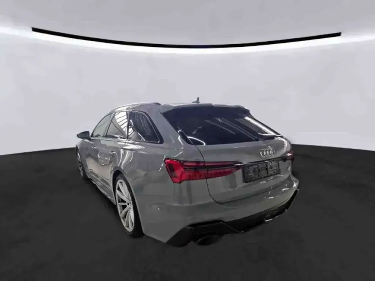 Gebraucht Audi RS6 Sport 600 PS (441 kW) 2023 Nardograu Kombi