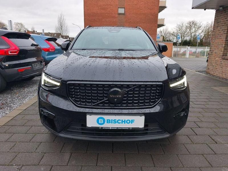 Gebraucht Volvo XC40 Plus 163 PS (119 kW) 2025 Schwarz SUV