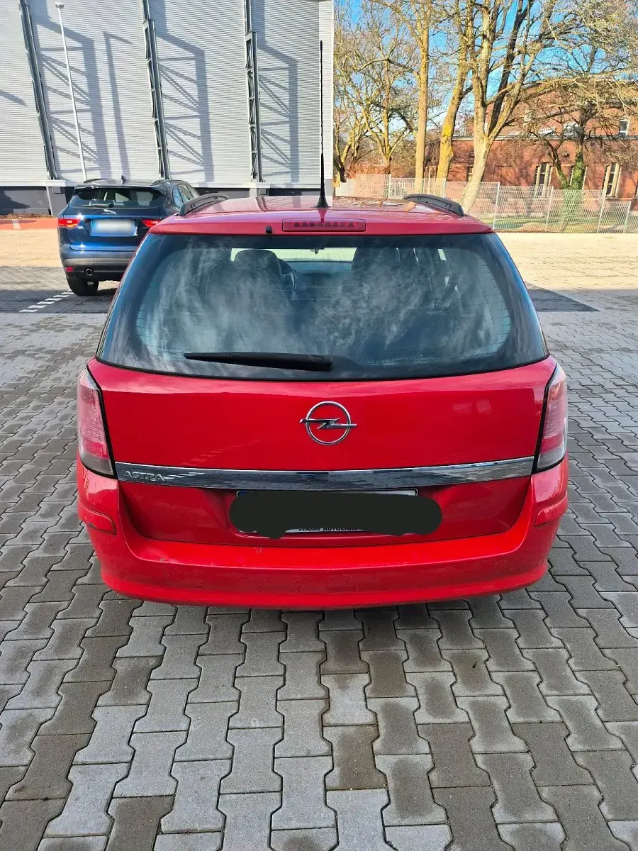 Gebraucht Opel Astra 90 PS (66 kW) 2005 Rot Kombi