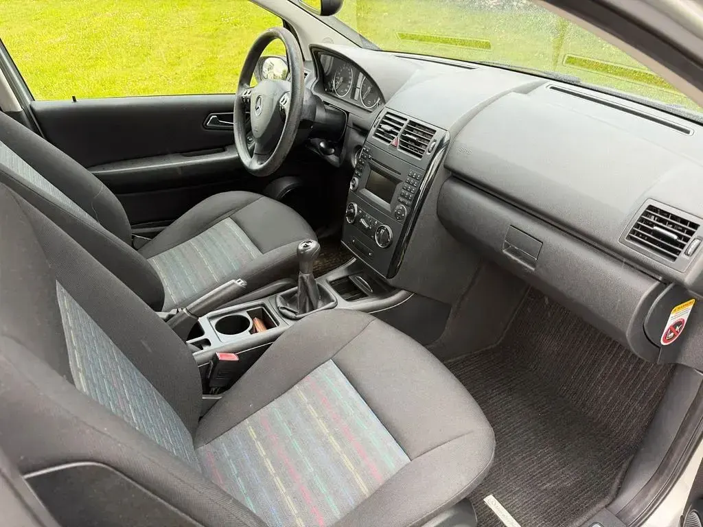 Gebraucht Mercedes A160 82 PS (60 kW) 2008 Silber Van / Kleinbus