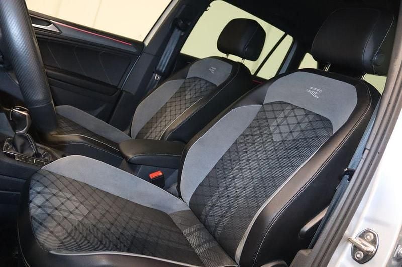 Gebraucht VW Tiguan R-line 190 PS (139 kW) 2021 Reflexsilber metallic SUV