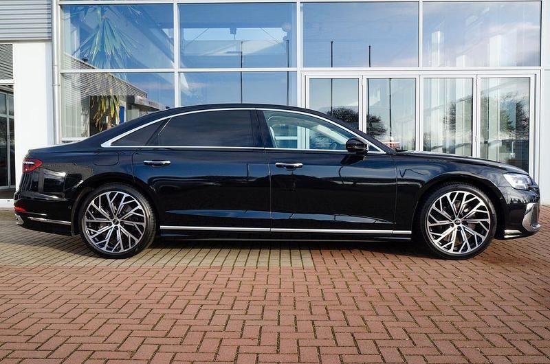 Gebraucht Audi A8L 460 PS (338 kW) 2024 Schwarz Limousine