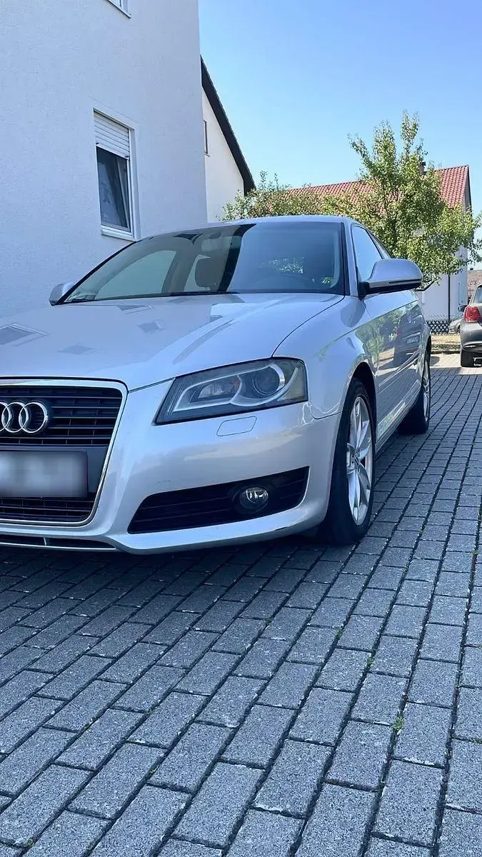 Gebraucht Audi A3 Attraction 125 PS (91 kW) 2009 Silber Kleinwagen