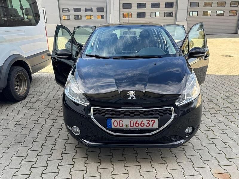 Gebraucht 2012 Peugeot 208 Active Kleinwagen | 4.300 € (Guter Preis) - Bild 1/4