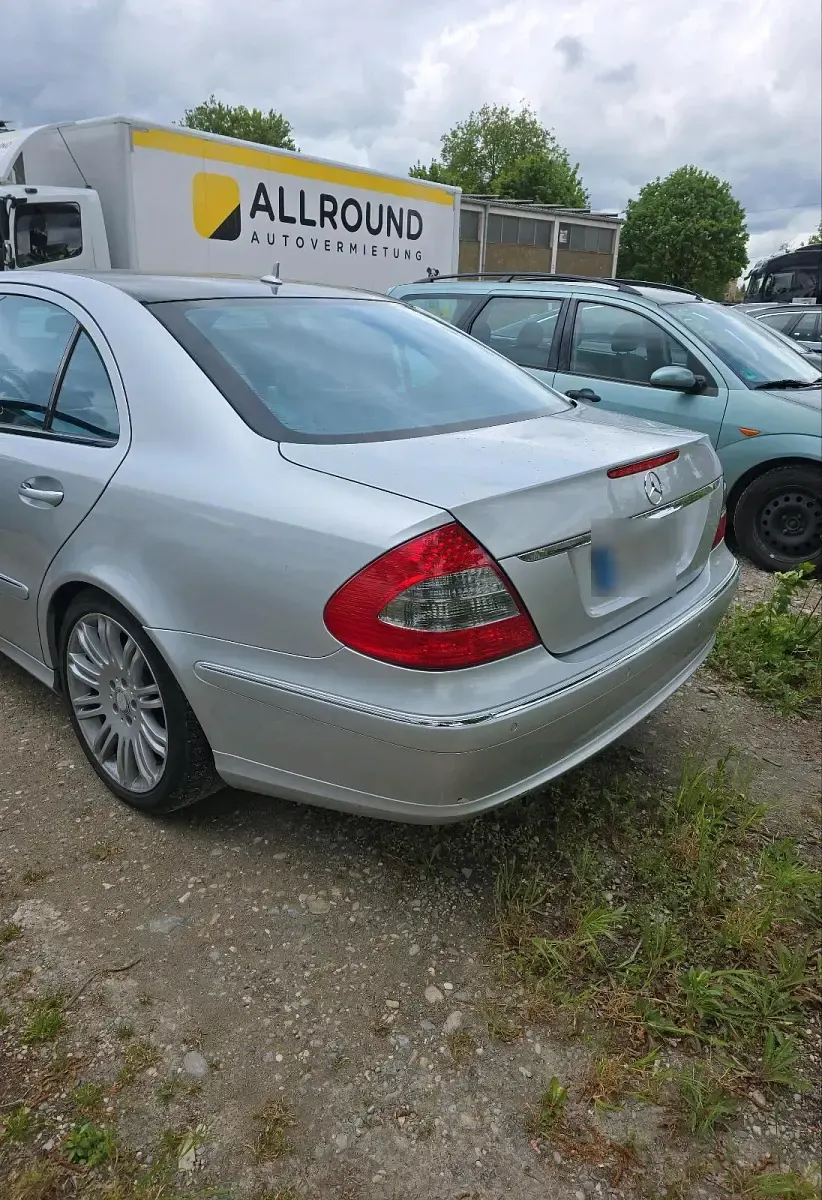 Brugt Mercedes E220 170 HK (125 kW) 2008 Sølv Sedan