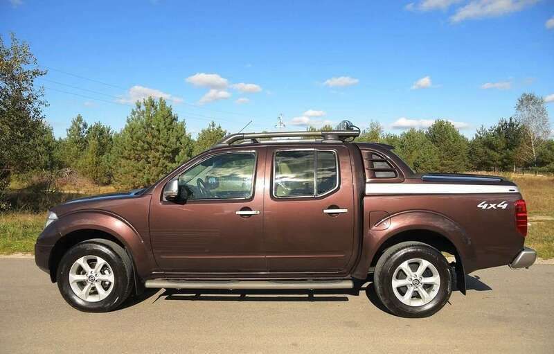 Braun Gebraucht 2009 Nissan Navara Platinum Abholung | 12.000 € (Fairer Preis) - Bild 1/4