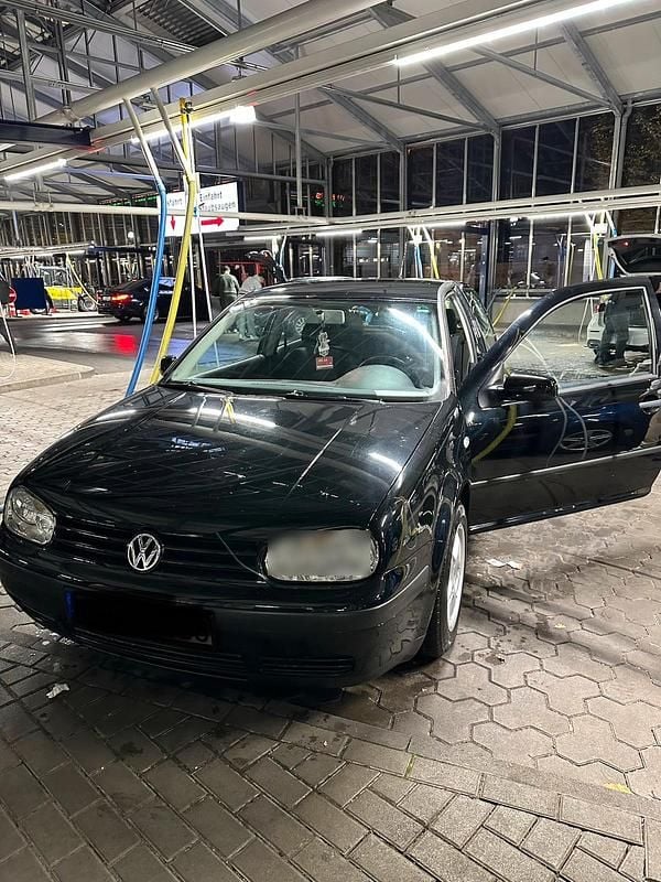 Schwarz Gebraucht 2003 VW Golf IV Ocean Coupé | 1.100 € (Guter Preis) - Bild 1/4