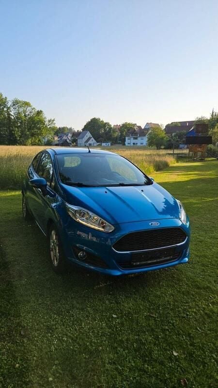 Gebraucht Ford Fiesta 60 PS (44 kW) 2016 Blau Kleinwagen
