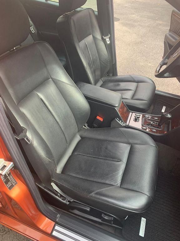 Gebraucht Mercedes C240 170 PS (125 kW) 1999 Orange Limousine