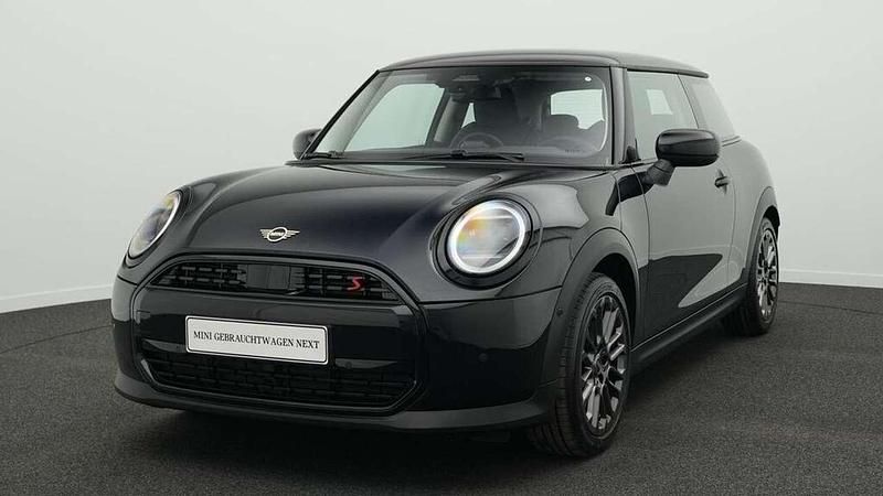 Schwarz Gebraucht 2024 Mini Cooper S Classic Kleinwagen | 29.884 € (Fairer Preis) - Bild 1/4