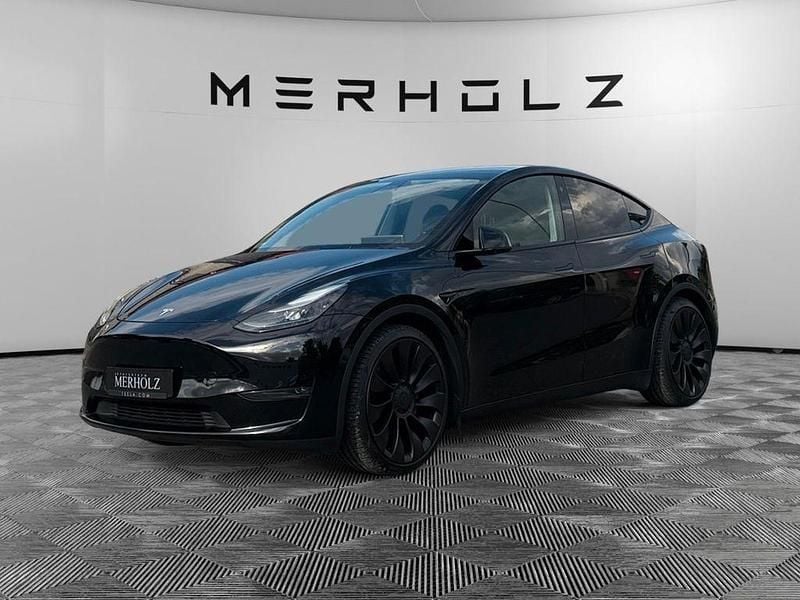 Schwarz Gebraucht 2023 Tesla Model Y Performance SUV | 35.990 € (Fairer Preis) - Bild 1/4