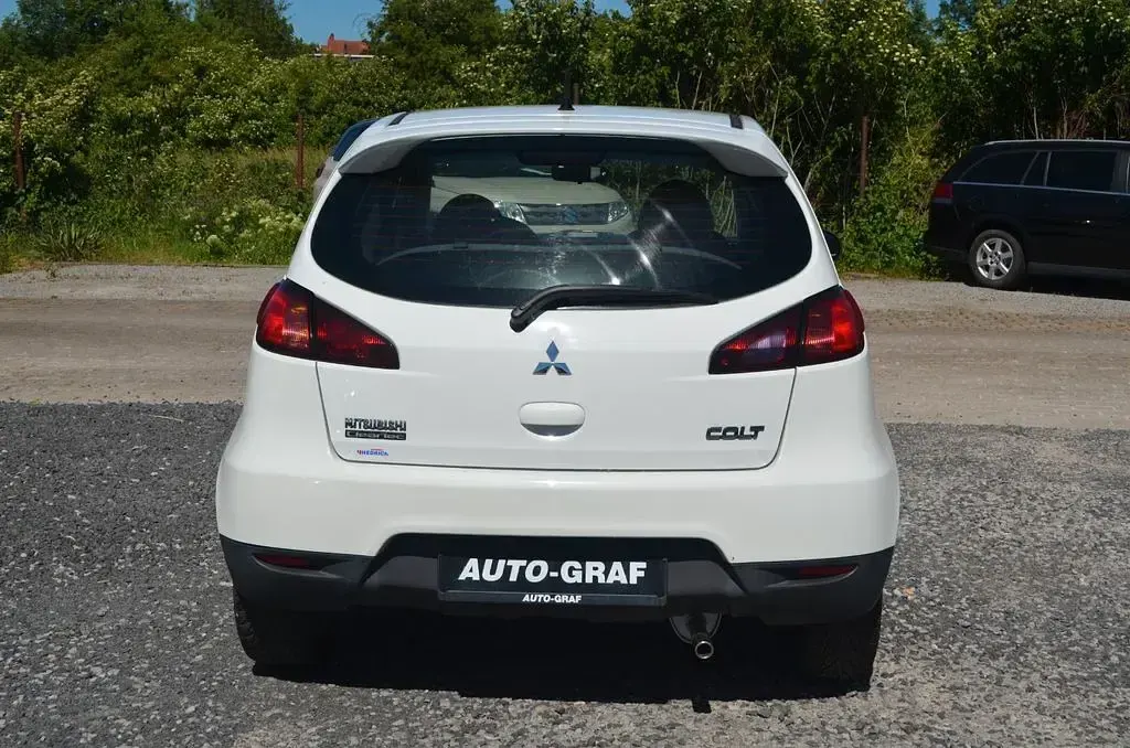 Gebraucht Mitsubishi Colt Edition 75 PS (55 kW) 2012 Weiß Kleinwagen