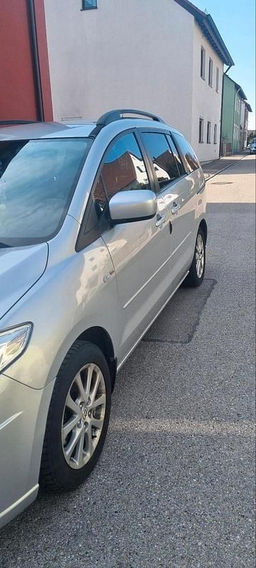 Gebraucht Mazda 5 116 PS (85 kW) 2009 Silber Van / Kleinbus