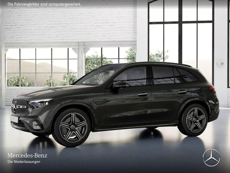 Gebraucht Mercedes GLC300e AMG 204 PS (150 kW) 2026 Schwarz Limousine