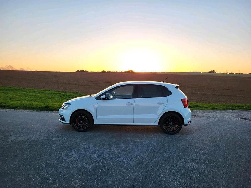 Weiß Gebraucht 2016 VW Polo GTI Kleinwagen | 15.500 € (Teuer) - Bild 1/4