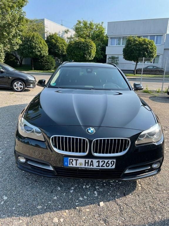 Gebraucht BMW 528 Sport Line 245 PS (180 kW) 2013 Schwarz Kombi