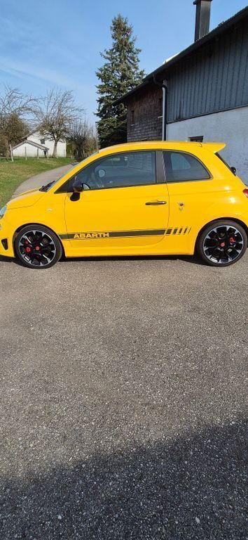 Gelb Gebraucht 2018 Abarth 595 Competizione Kleinwagen | 17.800 € (Superpreis) - Bild 1/4