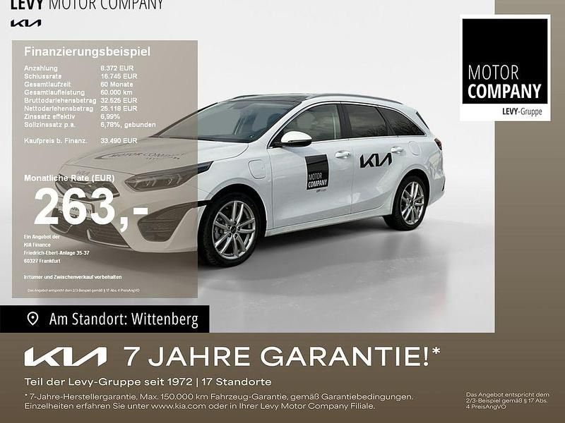 Gebraucht Kia Ceed Sportswagon Platinum Edition 141 PS (103 kW) 2023 Hw2 deluxeweiss met Kombi