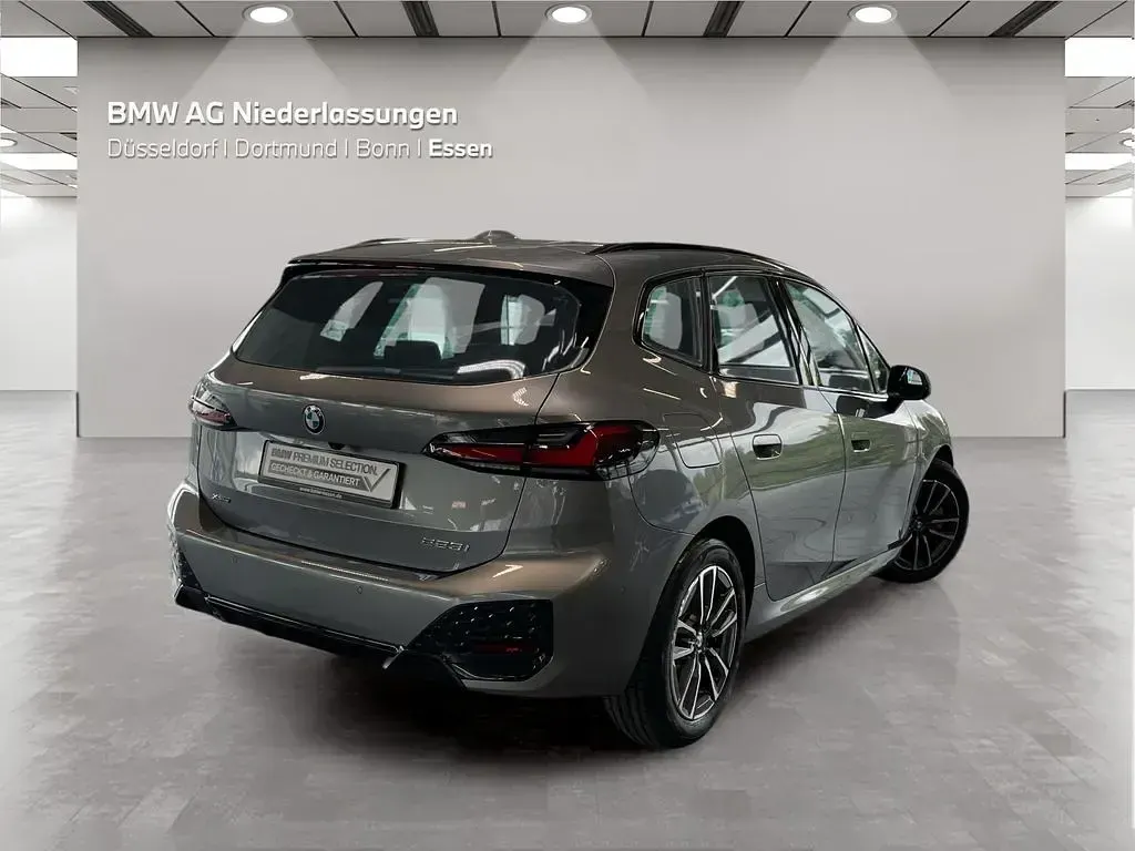 Gebraucht BMW 223 Active Tourer Efficient Dynamics 204 PS (150 kW) 2025 Grau Van / Kleinbus