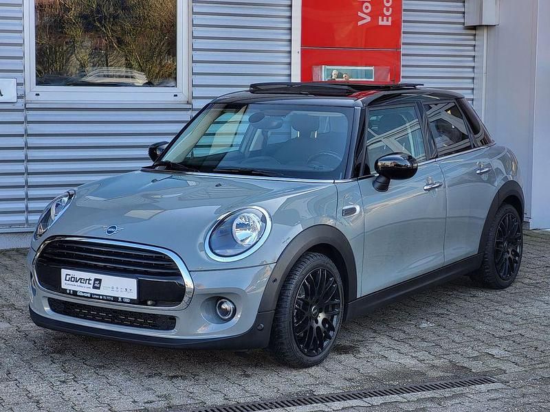 Gebraucht Mini Cooper 136 PS (100 kW) 2019 Moonwalk grey Kleinwagen