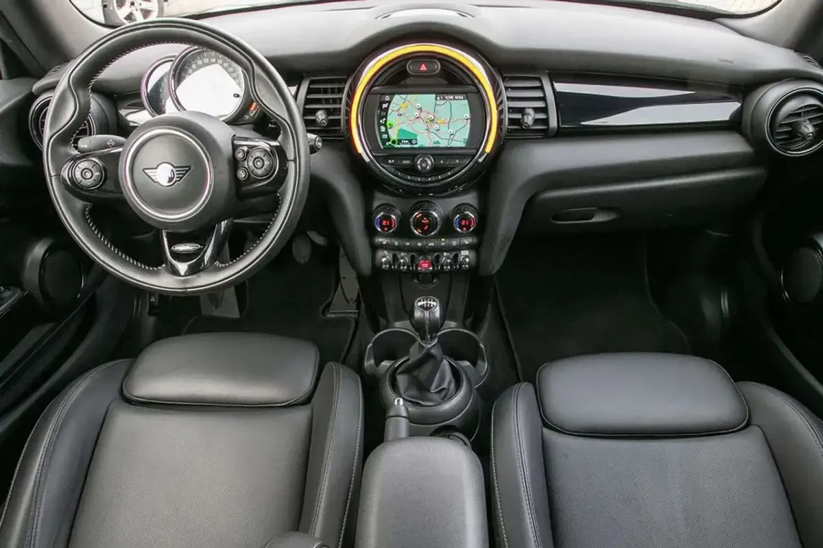 Occasion Mini Cooper Chili 136 ch (100 kW) 2021 Noir Citadine
