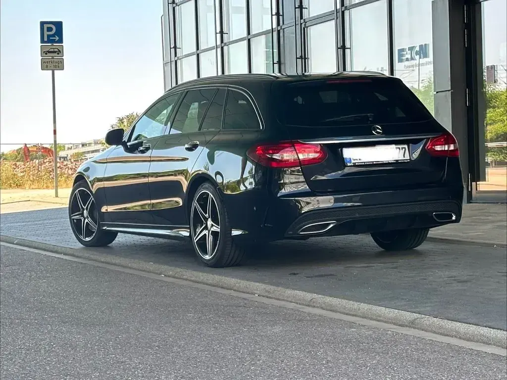 Gebraucht Mercedes C250 AMG line 204 PS (150 kW) 2016 Schwarz Limousine