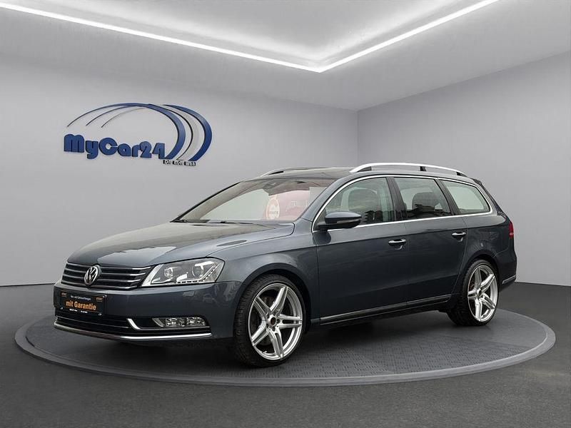Grau Gebraucht 2013 VW Passat Limousine | 18.999 € (Teuer) - Bild 1/4