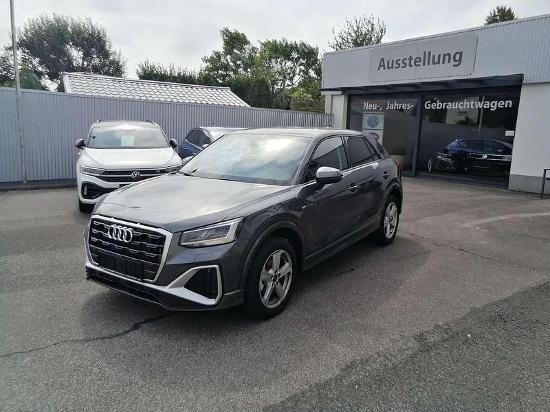 Gebraucht Audi Q2 150 PS (110 kW) 2023 Daytonagrau SUV