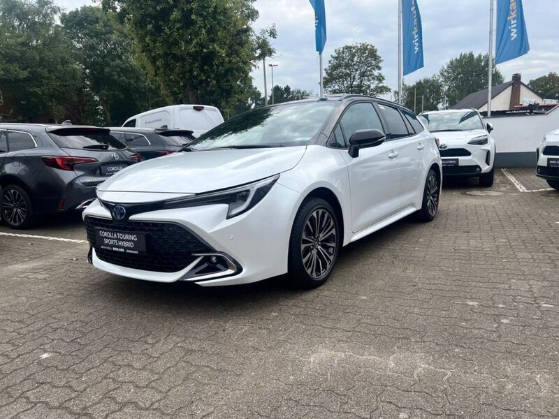 Weiß Gebraucht 2024 Toyota Corolla Kombi | 35.900 € (Teuer) - Bild 1/4