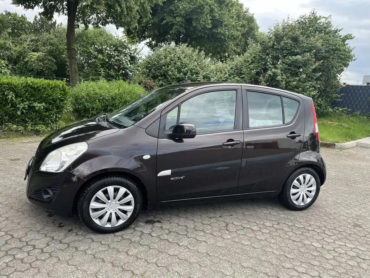 Gebraucht Suzuki Splash Active+ 94 PS (69 kW) 2013 Braun Kleinwagen
