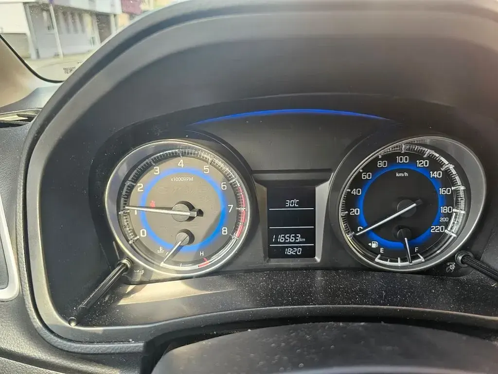 Gebraucht Suzuki Baleno Basic 90 PS (66 kW) 2017 Schwarz Kleinwagen