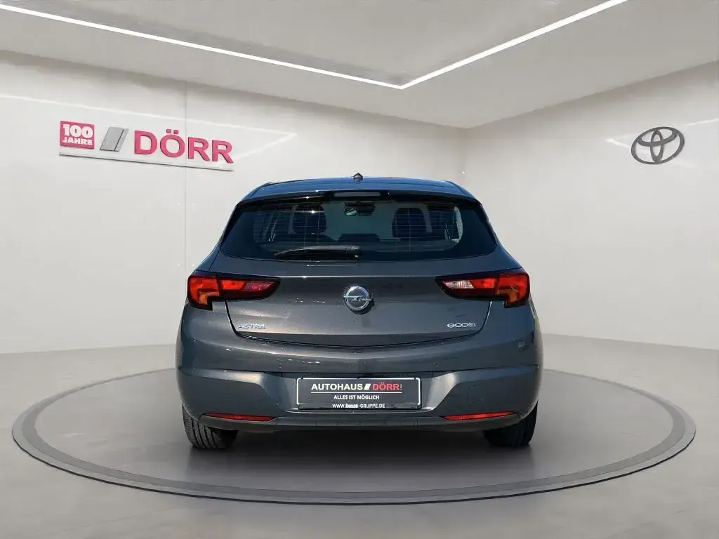 Gebraucht Opel Astra Edition 105 PS (77 kW) 2016 Grau Limousine