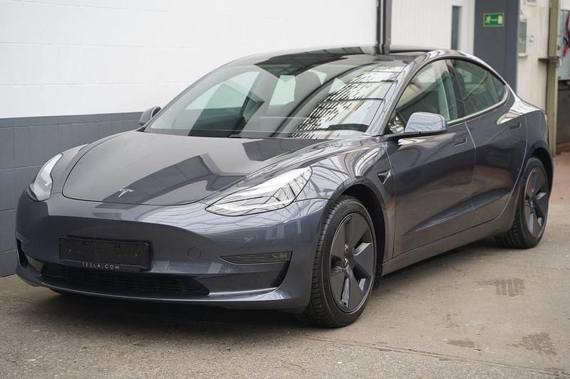 Gebraucht Tesla Model 3 Standard Range 208 kW (283 PS) 2022 Grau Limousine