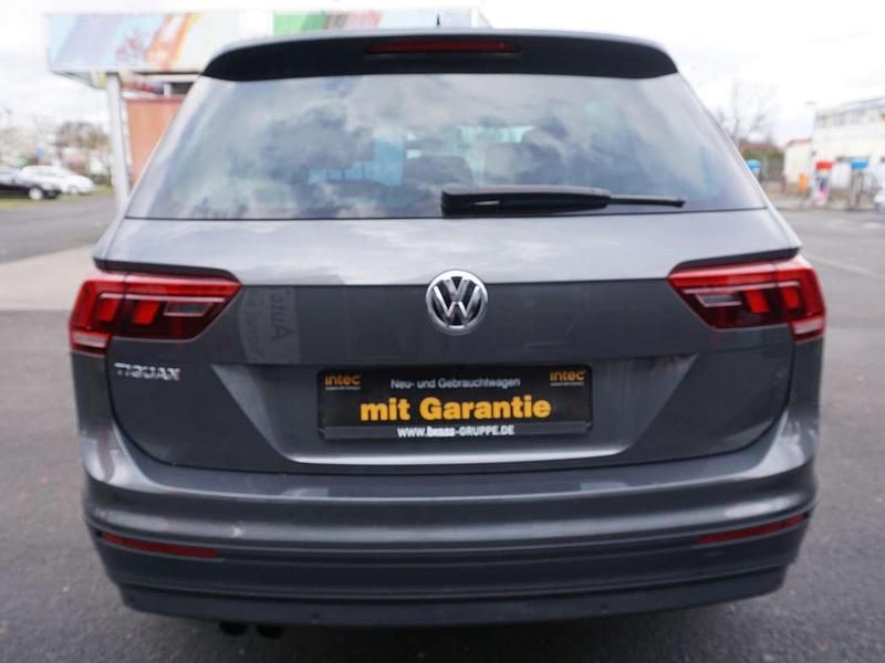 Gebraucht VW Tiguan Highline 150 PS (110 kW) 2018 Grau SUV