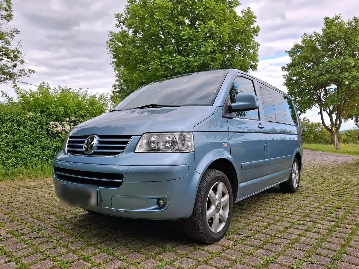 Gebraucht VW Multivan 131 PS (96 kW) 2008 Andere farben Van / Kleinbus