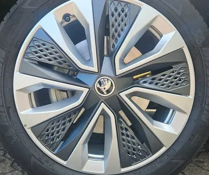 Gebraucht Skoda Karoq Style 150 PS (110 kW) 2022 Blackmagic perleffekt (metallic) SUV