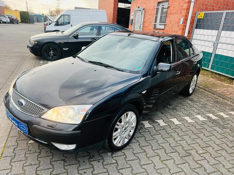 Gebraucht Ford Mondeo Ghia 145 PS (106 kW) 2004 Schwarz Limousine