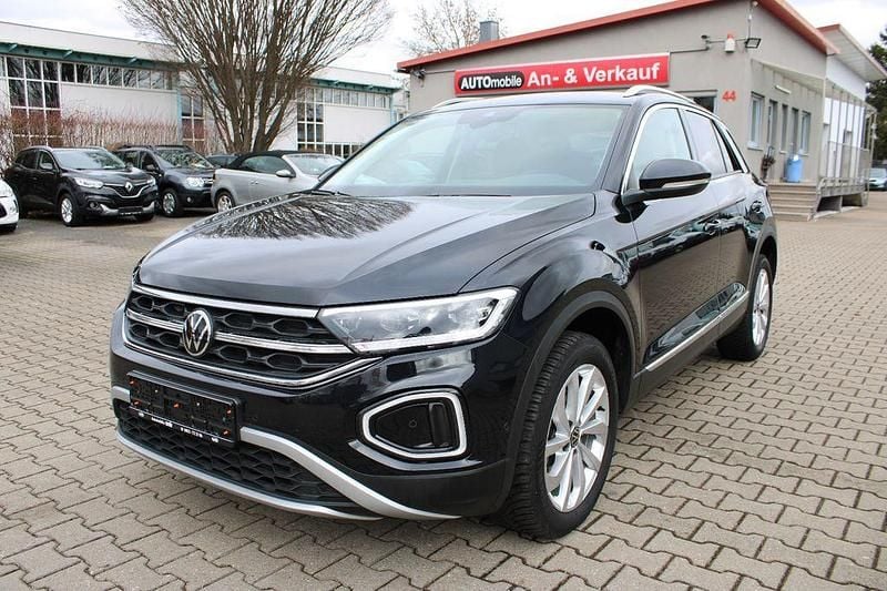 Gebraucht VW T-Roc Style 150 PS (110 kW) 2025 Schwarz SUV