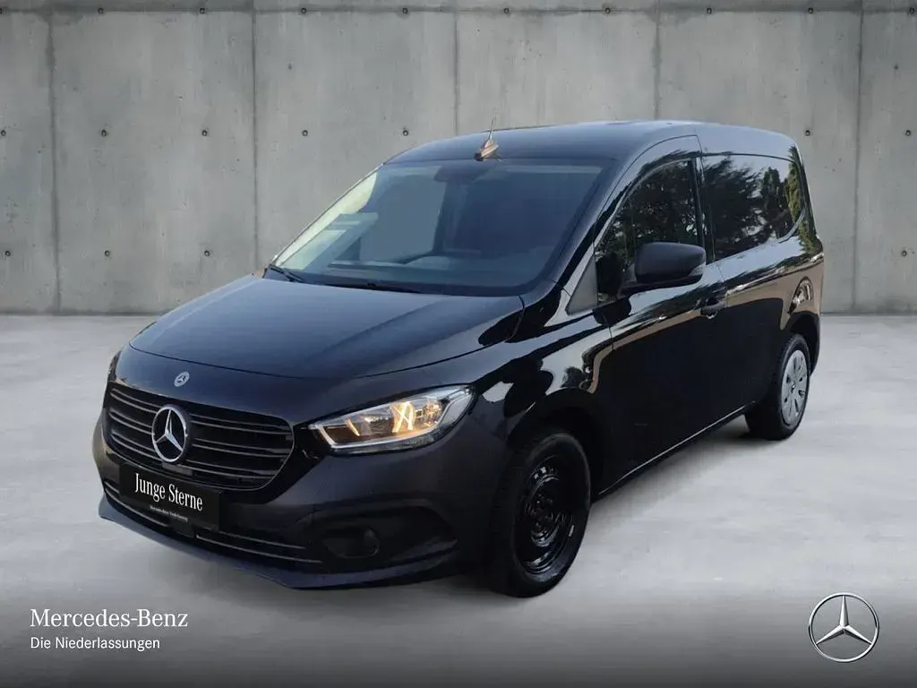 Gebraucht Mercedes Citan 110 95 PS (69 kW) 2023 Schwarz Van / Kleinbus