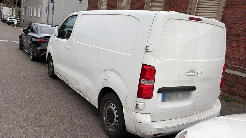 Gebraucht Citroën Jumpy 150 PS (110 kW) 2018 Weiß Van / Kleinbus