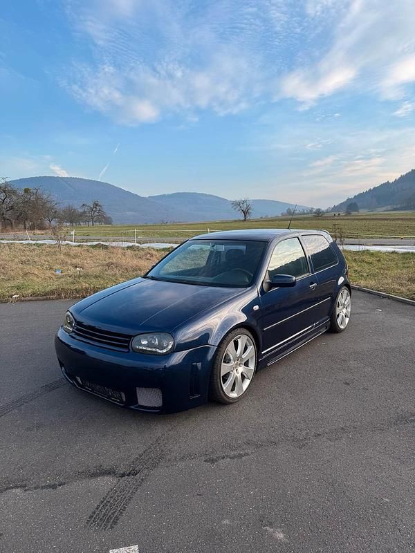 Gebraucht VW Golf IV 105 PS (77 kW) 2003 Blau Kleinwagen