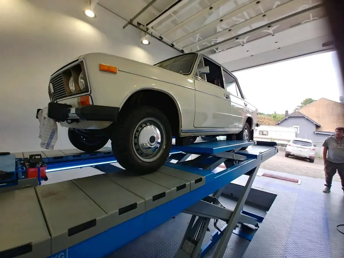 Gebraucht Lada 2106 75 PS (55 kW) 1982 Weiß Limousine