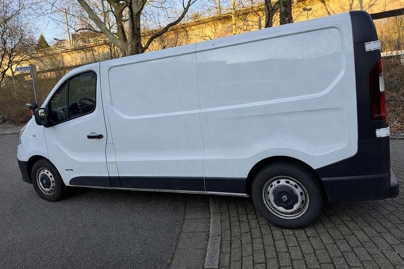 Gebraucht Renault Trafic Komfort 116 PS (85 kW) 2016 Weiß Van / Kleinbus