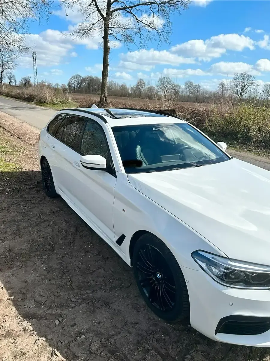 Gebraucht BMW 530 265 PS (194 kW) 2019 Weiß Kombi