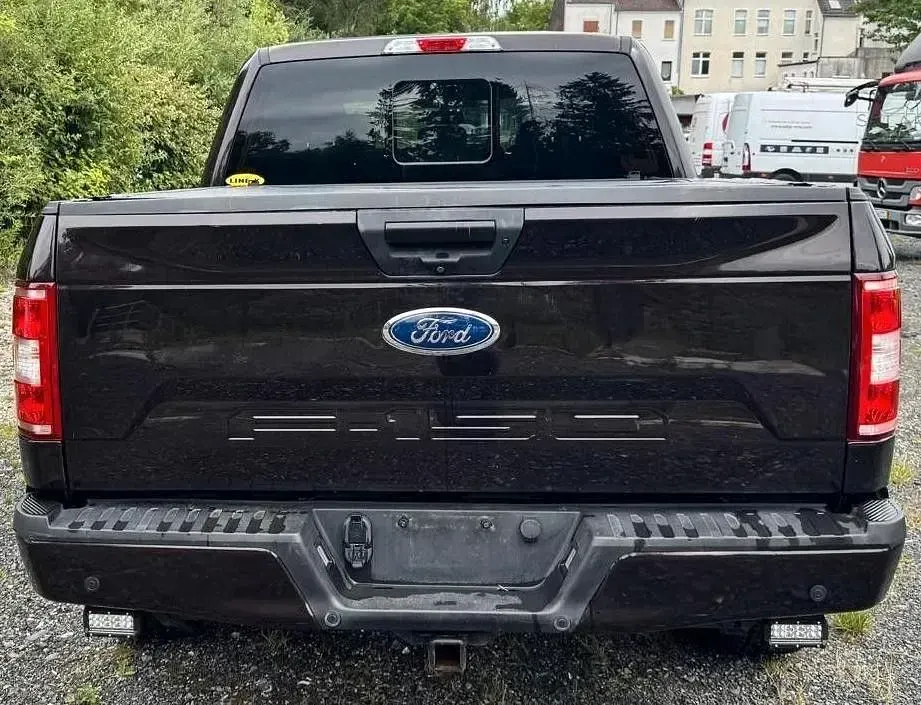 Gebraucht Ford F-150 XLT 405 PS (297 kW) 2018 Violett Pickup