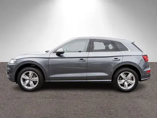 Gebraucht Audi Q5 S-Line 190 PS (139 kW) 2019 Monsungrau metallic SUV
