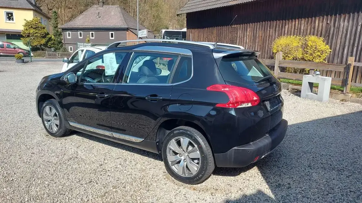 Gebraucht Peugeot 2008 Allure 131 PS (96 kW) 2016 Schwarz SUV