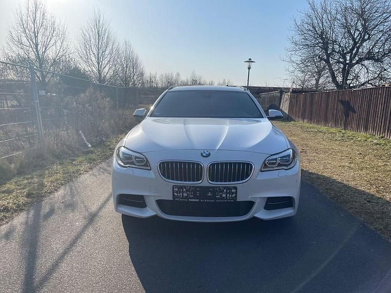 Gebraucht BMW 535 M Sport 360 PS (264 kW) 2015 Sonderlackierung Kombi